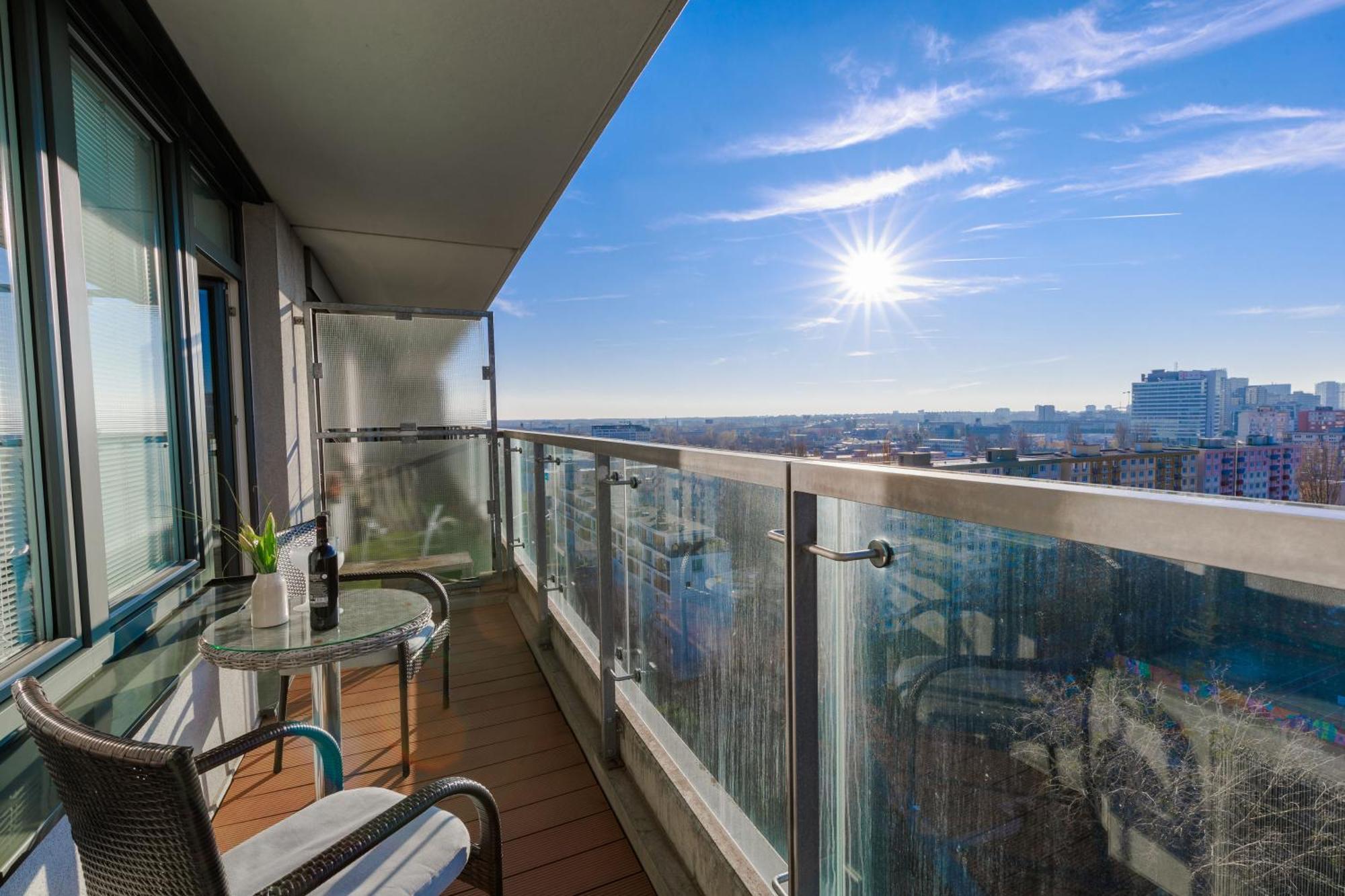 Sunny Apartment With Amazing Terrace On The 13Th Floor Near City Center Bratislava Exterior foto