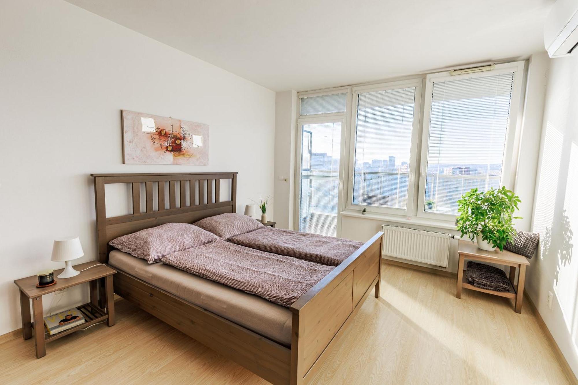 Sunny Apartment With Amazing Terrace On The 13Th Floor Near City Center Bratislava Exterior foto